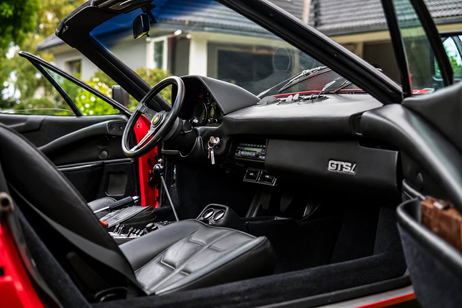 Ferrari 308 GTSi 9