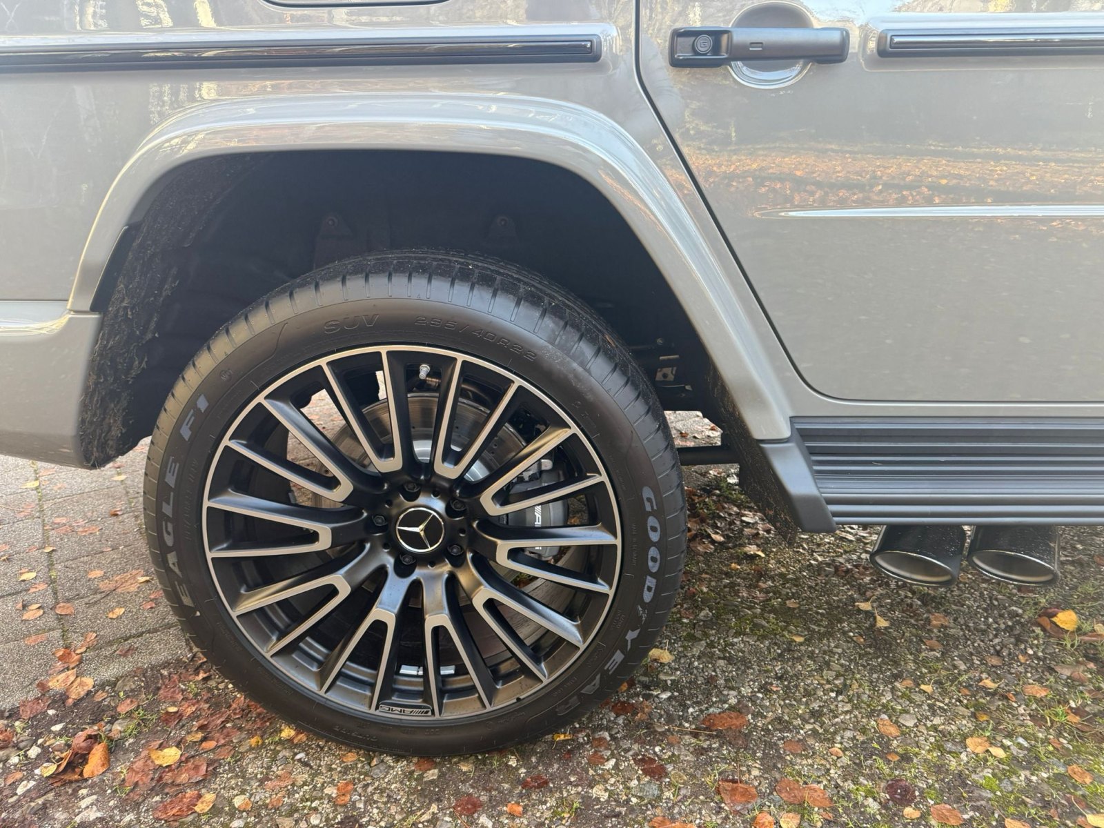 Mercedes-Benz G 63 AMG Manufaktur 12