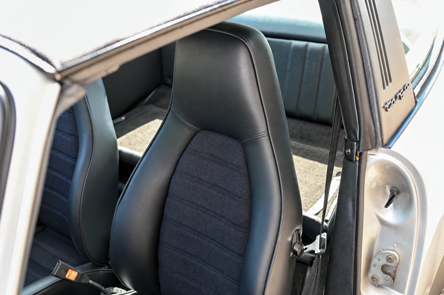 Porsche 911 2.7 Targa MFI 10