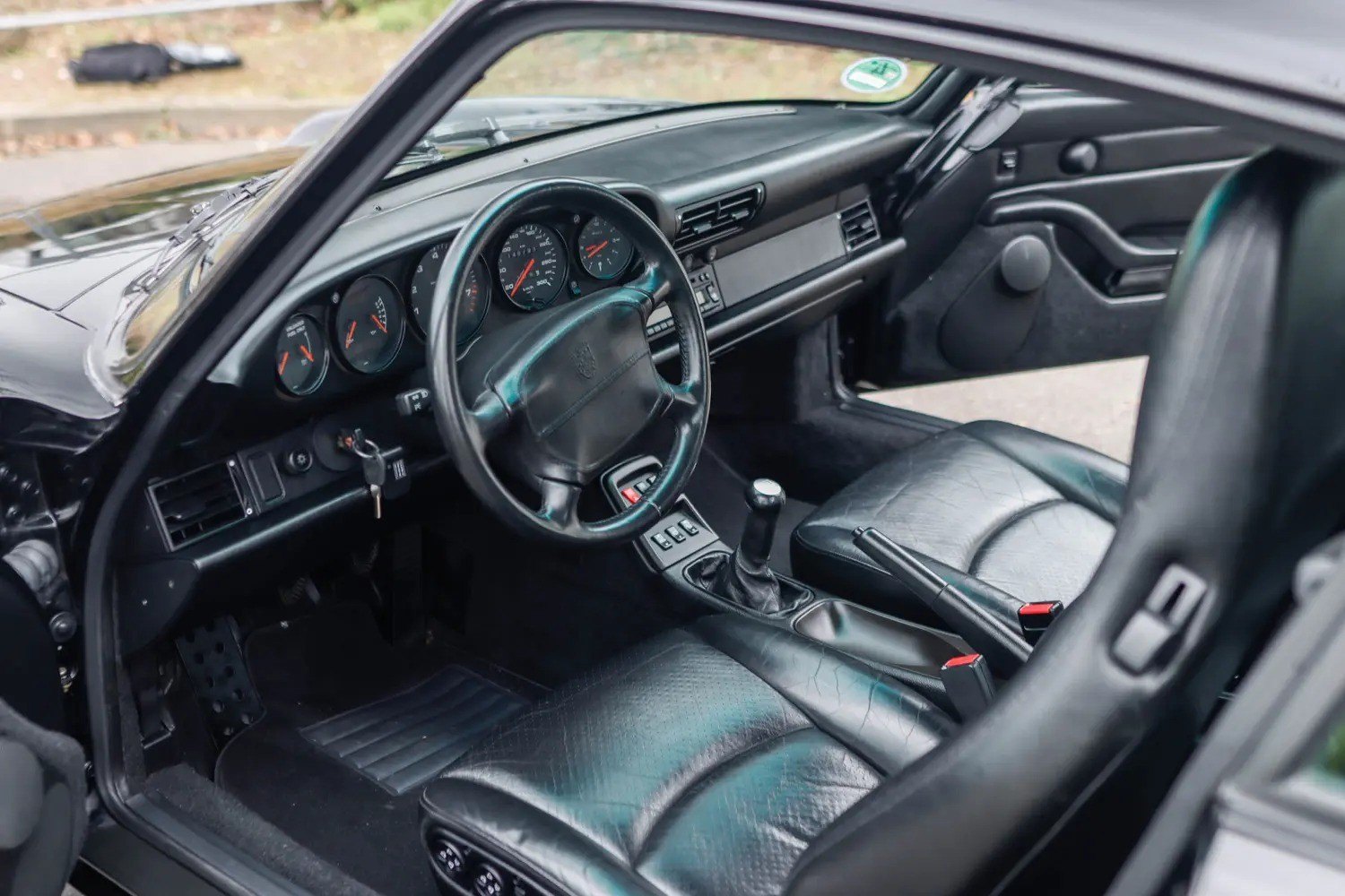 Porsche 911 993 Carrera 4 7