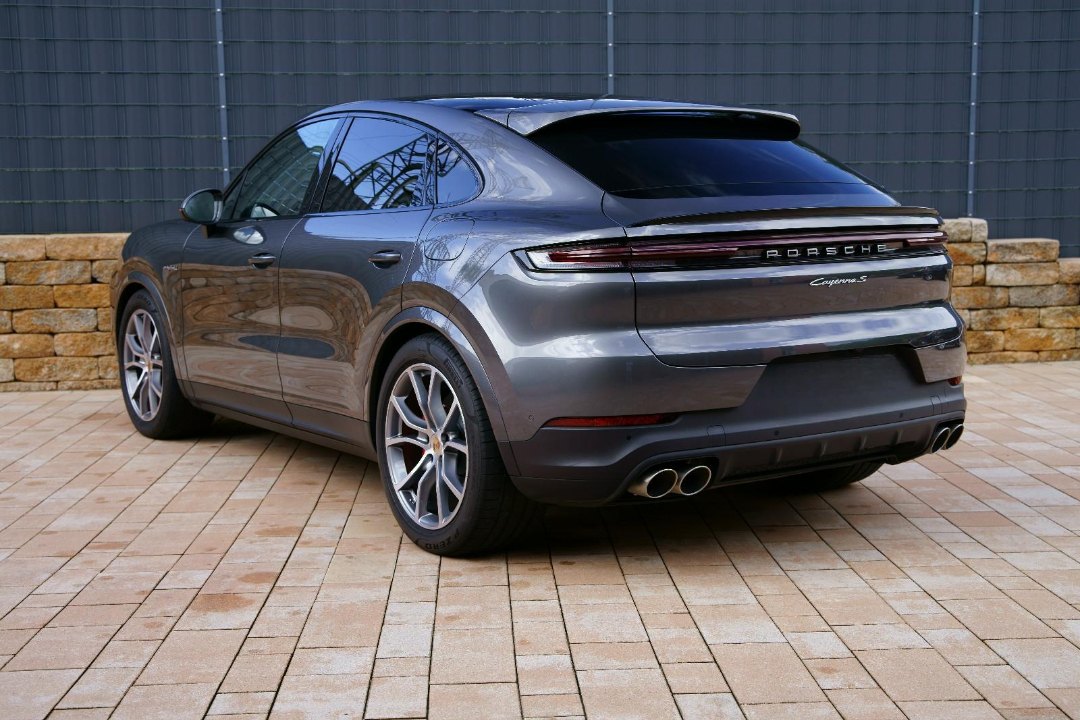 Porsche Cayenne Coupe S E-Hybrid 7