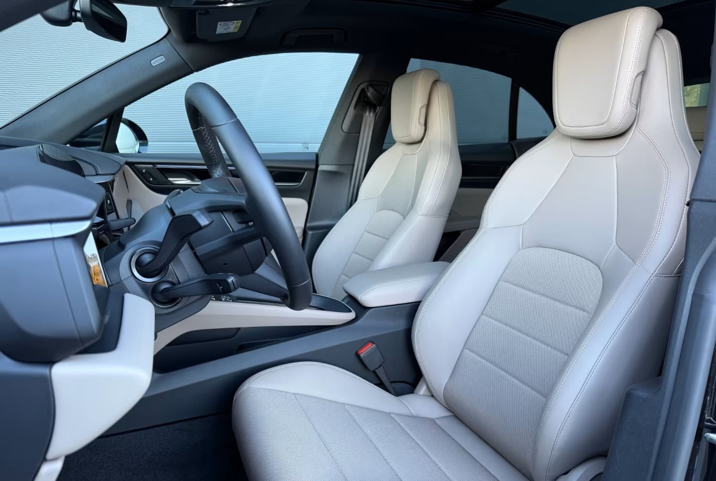 Porsche Macan - NEW MODEL 2026 5